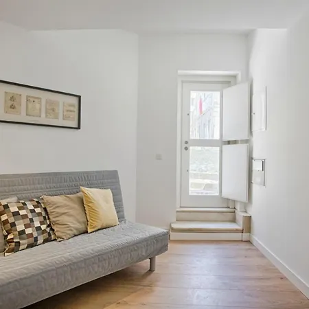 摩拉里亚中心比米客1号公寓 *